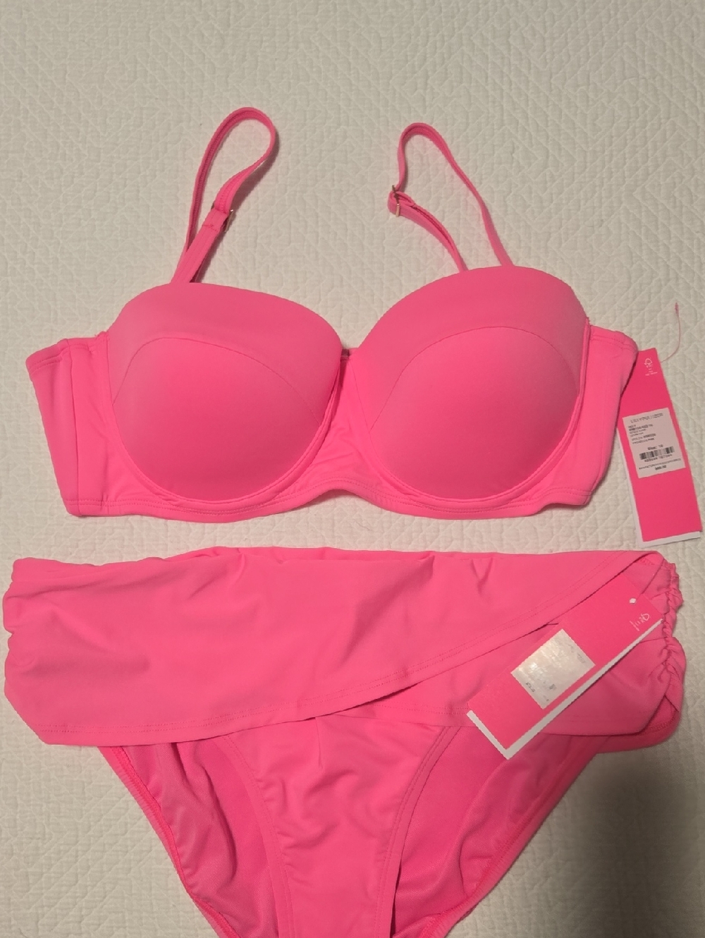 Lilly Pulitzer Leven Top And Lagoon Sarong Hipster Bottom - Picture 5 of 16